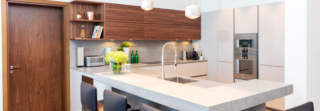 PF Palm Jumeirah Oceana Atlantic Apartment Kitchen Project by Goettling Interiors