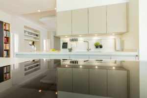 HB Deema (The Lakes), Dubai Villa Kitchen Project by Goettling Interiors