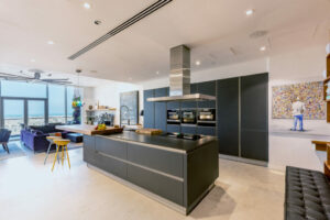OAA Tiara Residence (Palm Jumeirah) Apartment Kitchen Project by Goettling Interiors