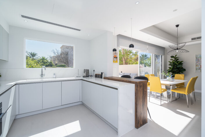 UB Springs 1 (Type 3) Kitchen Project by Goettling Interiors UB Springs 1 (Type 3) Kitchen Project by Goettling Interiors